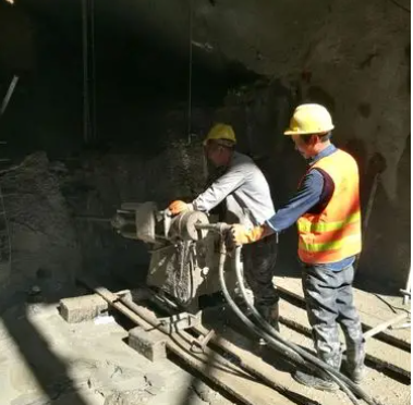 民勤水下抗分散灌浆料特点 水下不分散注浆料介绍